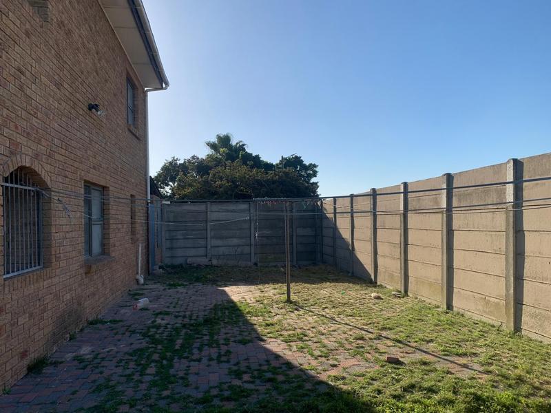 6 Bedroom Property for Sale in High Places Western Cape